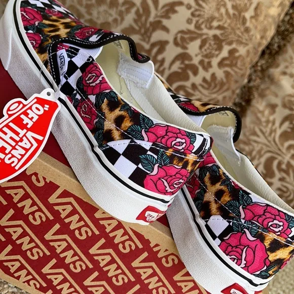 Vans WMNS Classic Slip On Rose/Animalchck Trwht/Multi Sneakers