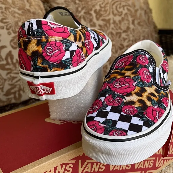 Vans WMNS Classic Slip On Rose/Animalchck Trwht/Multi Sneakers