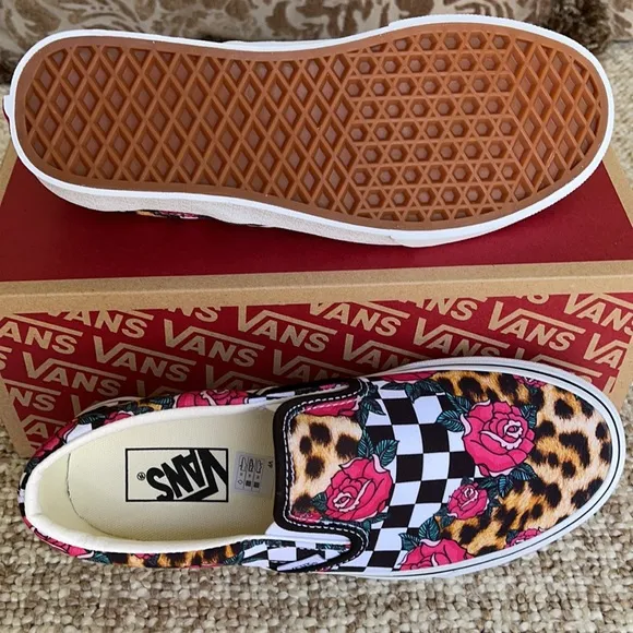 Vans WMNS Classic Slip On Rose/Animalchck Trwht/Multi Sneakers