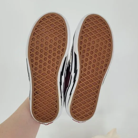 Vans x Harry potter Youth 3.5 custom white burgundy low top slip on 721454
