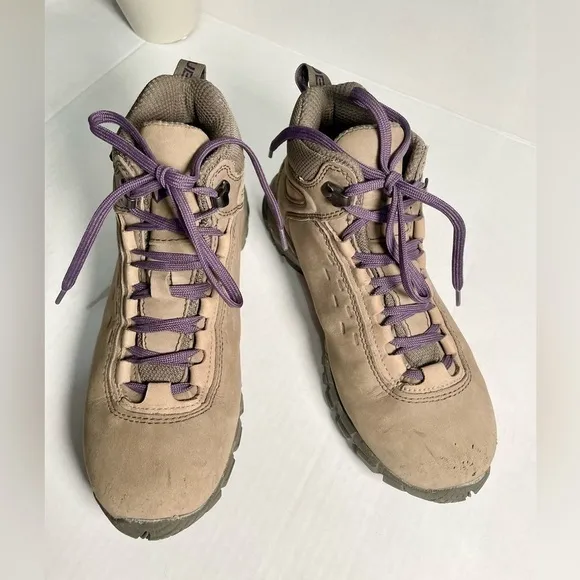 Vasque Talus Hiking Boots Womens Ultra Dry Waterproof Beige Leather Size 7.5