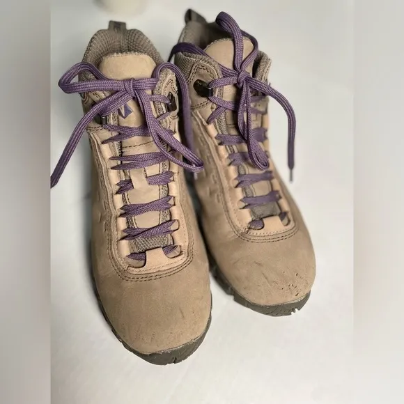 Vasque Talus Hiking Boots Womens Ultra Dry Waterproof Beige Leather Size 7.5