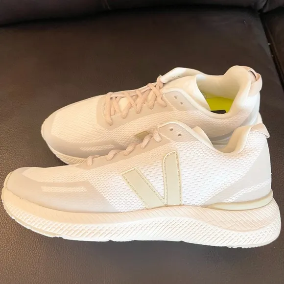 VEJA Impala Trainers Sneakers