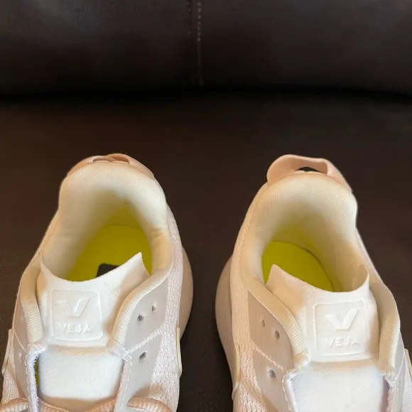 VEJA Impala Trainers Sneakers