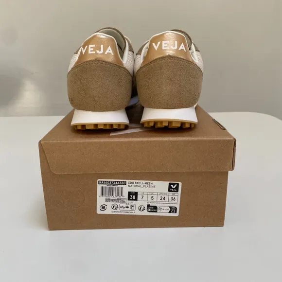 Veja SDU Rec J-Mesh Sneaker in Natural/Platine sz 38EU/7US New in Box