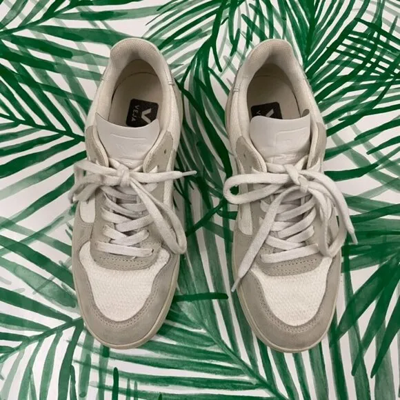 VEJA V-10 B-Mesh Sneakers in White Natural Pierre Women's Size 6