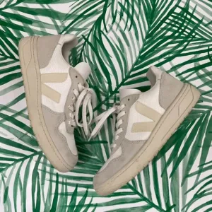 VEJA V-10 B-Mesh Sneakers in White Natural Pierre Women's Size 6