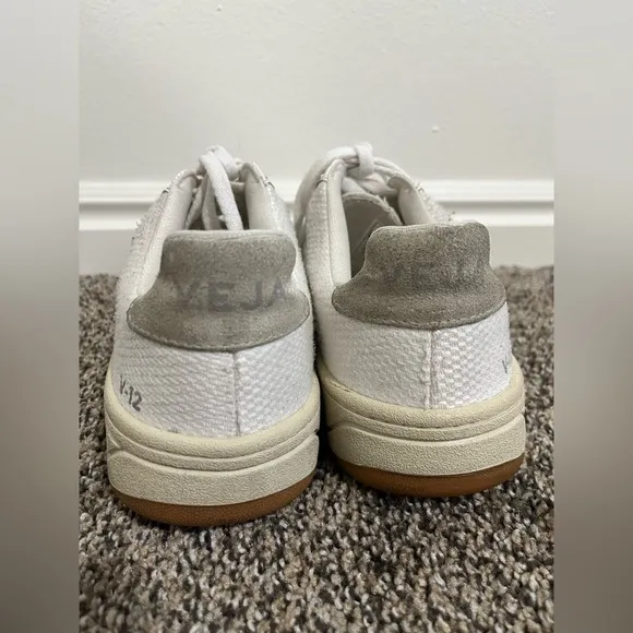 Veja V12 Mesh &amp; Leather Low-Top Sneakers White Cream Women’s Size 8