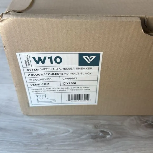 VESSI Weekend Chelsea Sneaker BLACK MESH SIZE 10 New in Box