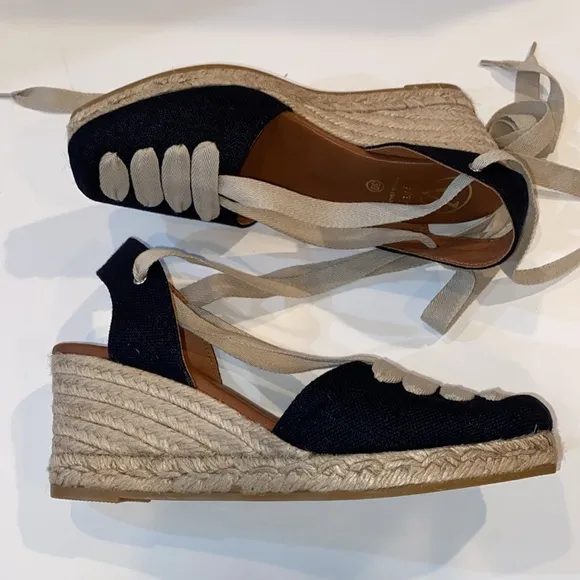 VIGUERA Espadrilles 3” sling back, front lacing in contrast black cream 39 NWOT