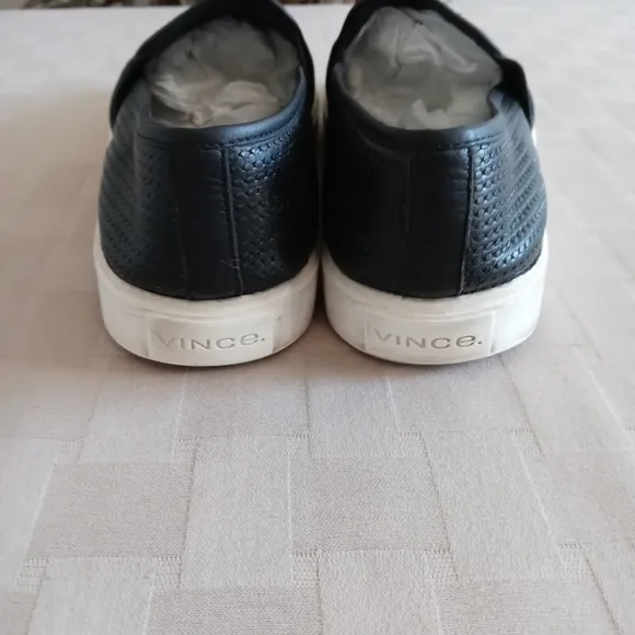 Vince Blair Leather Slip On Sneakers