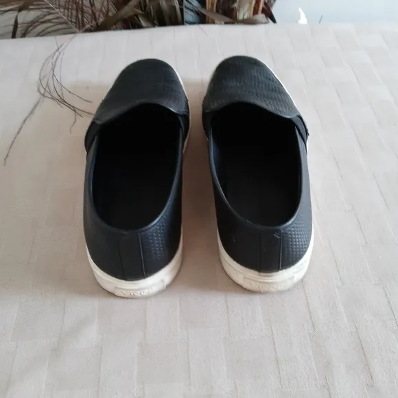 Vince Blair Slip On Sneakers