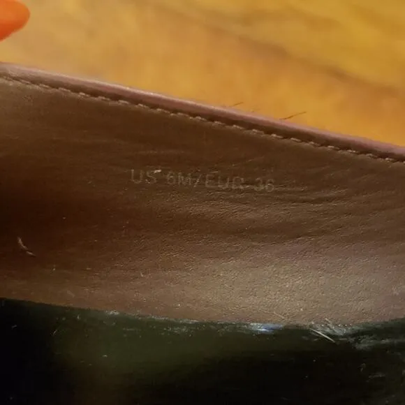 VINCE Burgundy Pony Hair Loafers size US 6 EUR 36