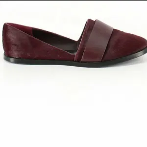 VINCE Burgundy Pony Hair Loafers size US 6 EUR 36