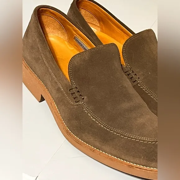 Vince Camuto Arleigh 10.5 suede beige/tan slip- on loafers