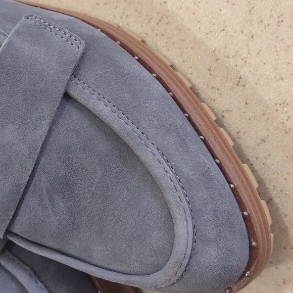 Vince Camuto Golinda Flat Blue Suede Loafers Size 10. Medium EUC