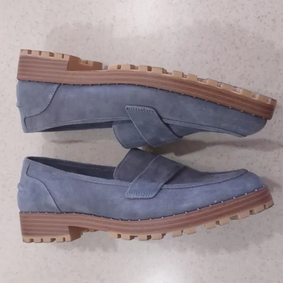 Vince Camuto Golinda Flat Blue Suede Loafers Size 10. Medium EUC
