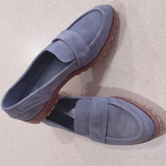 Vince Camuto Golinda Flat Blue Suede Loafers Size 10. Medium EUC
