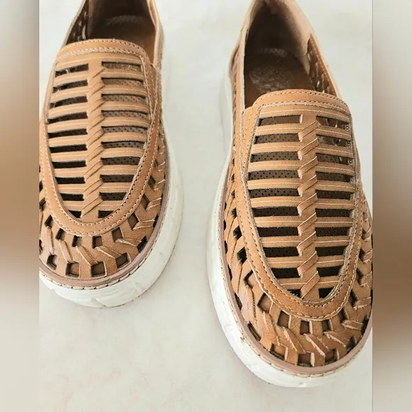 Vince Camuto Tan Leather Cut Out Sneakers