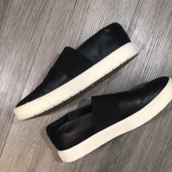 Vince “Corbin” Black Leather Slip-On Sneakers size 7