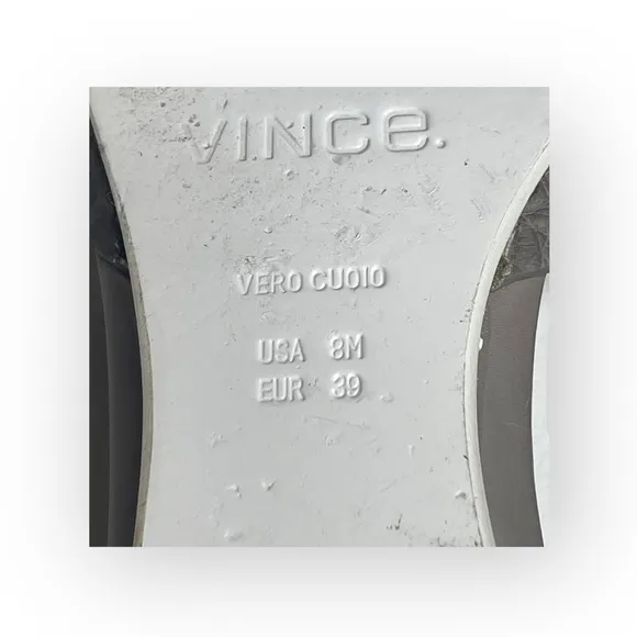 Vince ❃ Tara D’Orsay Pointy Toe Ballet Flat ❃ Embossed Leather ❃ Taupe Grey ❃ 39