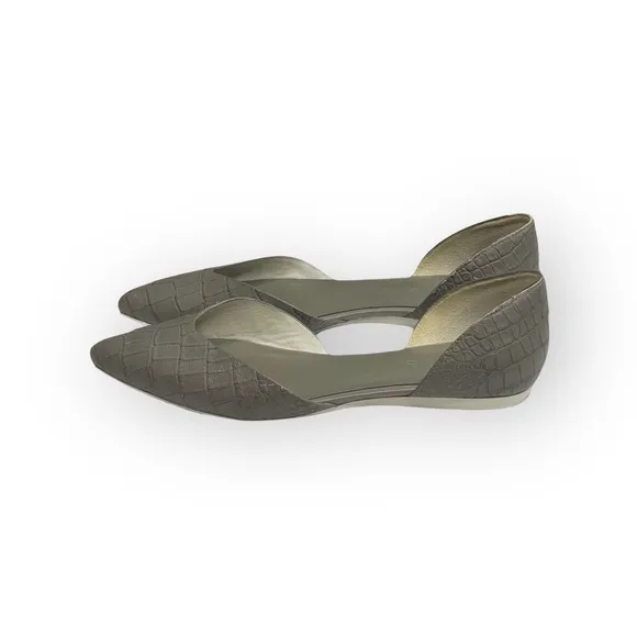 Vince ❃ Tara D’Orsay Pointy Toe Ballet Flat ❃ Embossed Leather ❃ Taupe Grey ❃ 39