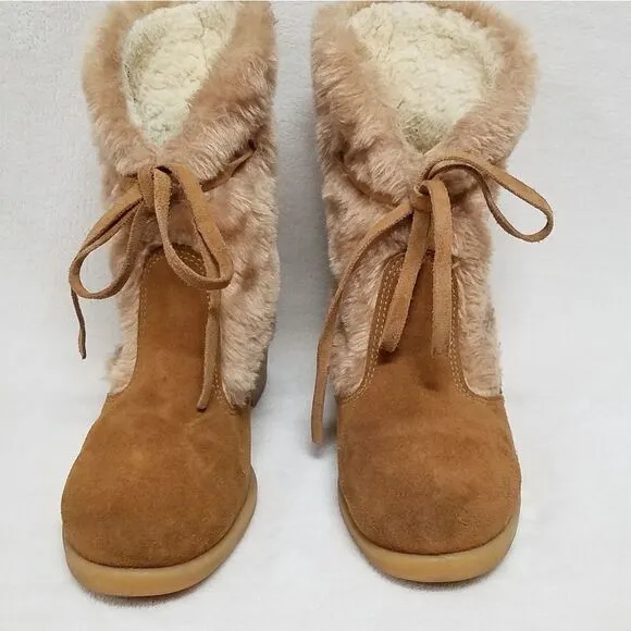 VINTAGE 1970s Northlanders Camel Suede Blonde Faux Fur Wedge Snow Booties 8