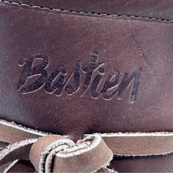 Vintage Bastien Husky Boots. Size 10