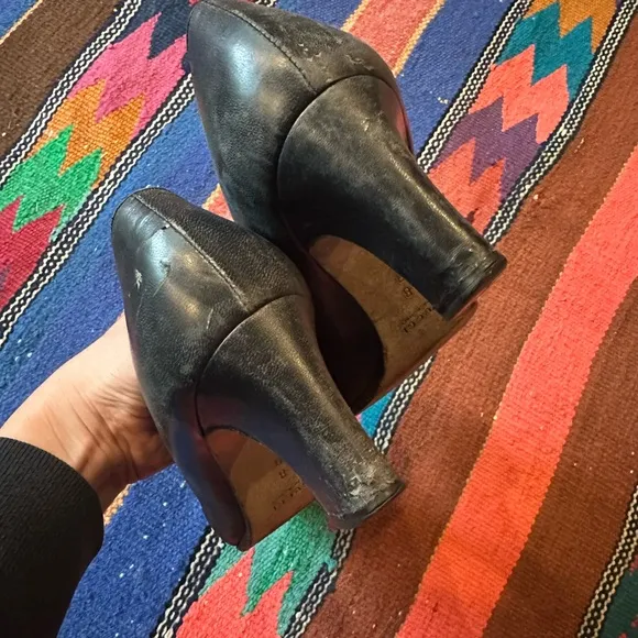 Vintage Gucci Horsebit Pumps