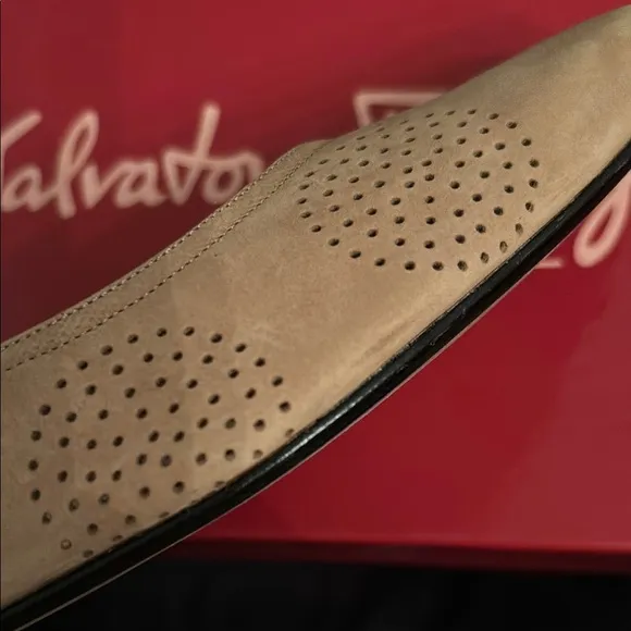 Vintage NEW Salvatore Ferragamo Women's Tan Ballet Flats 6.5