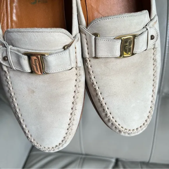 Vintage Salvatore Ferragamo Men’s Loafers Sz 9 D Beige Suede Leather Classic