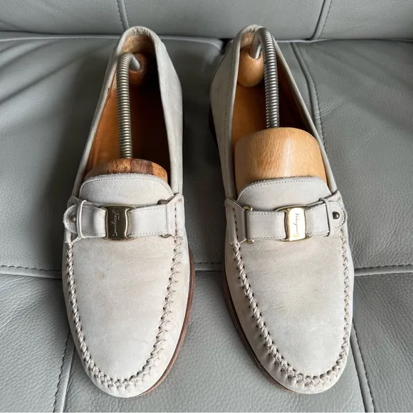 Vintage Salvatore Ferragamo Men’s Loafers Sz 9 D Beige Suede Leather Classic