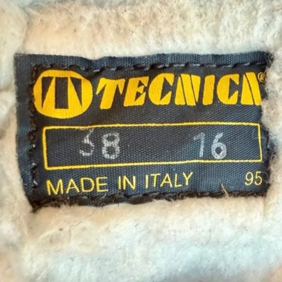 Vintage Tecnica Ankle Boots Goat Fur Apres Ski Boho Festival Embroidery Italy 38