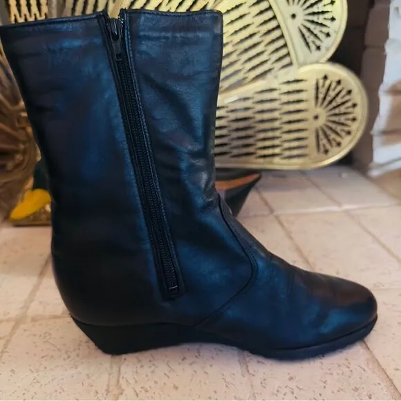 Vintage Inouk women's boots black leather inside zipper fur lined 8