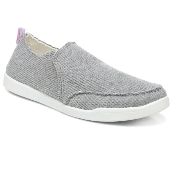 Vionic Beach Malibu Slip On Sneakers Grey Women's