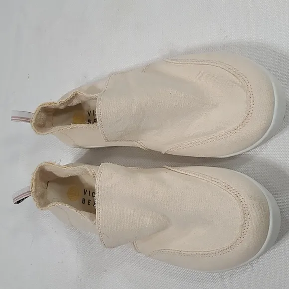 Vionic Beach Malubu Womens Cream Slip-On Sneakers Comfort Sz 11 EUC