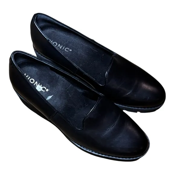 VIONIC Black Leather Women's Willa Wedge Loafers Size 9 NWOT