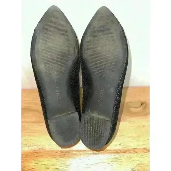 Vionic Black Snakeskin Cabello Ballet Flats Size 8