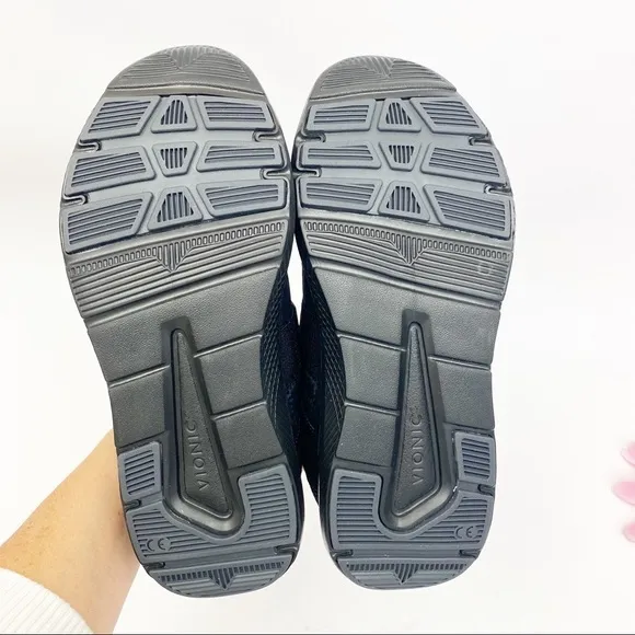 Vionic Delmar Dianne Slip On Sneakers: Black