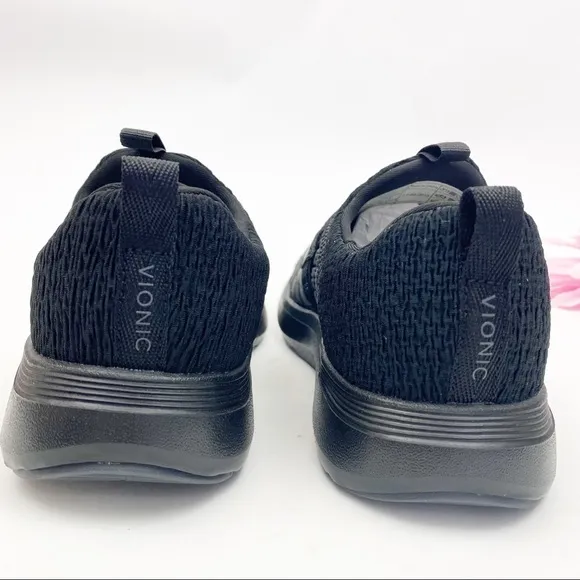 Vionic Delmar Dianne Slip On Sneakers: Black