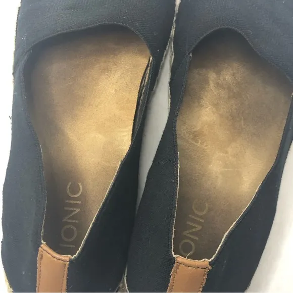 Vionic Loafers Valeri Slip On Shoes Womens 9 Black Tan Canvas Espadrilles Flats