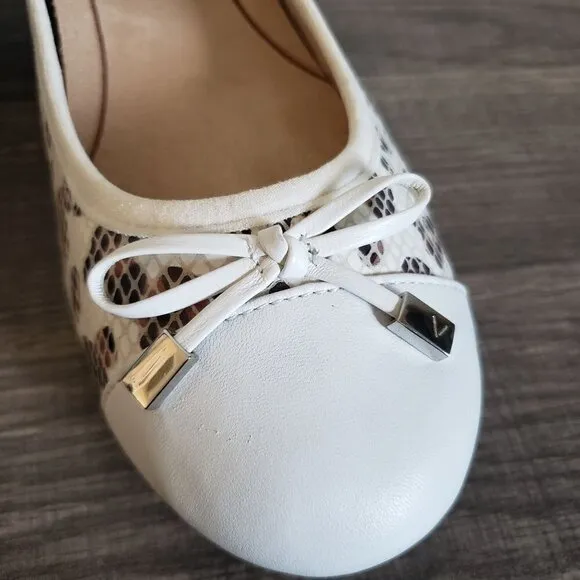Vionic Minna Leopard Snake Print Ballet Flats Leather Shoe White Size Womens 7.5