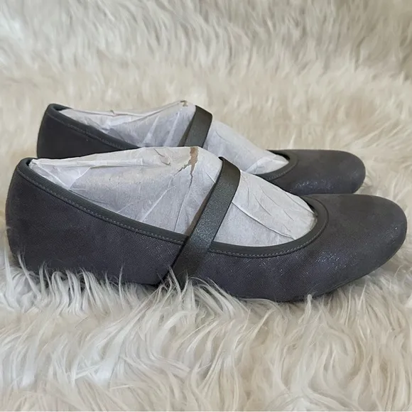 VIONIC NWT 10 Joseline Mary Jane Flats in Pewter Shimmer • Gray Shimmer Shoes