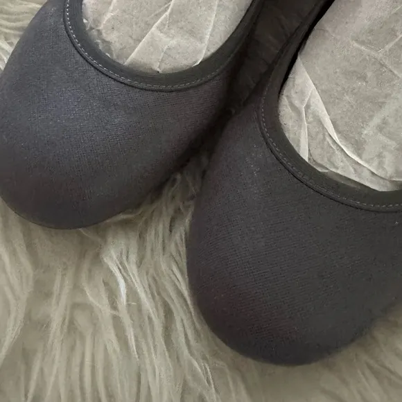 VIONIC NWT 10 Joseline Mary Jane Flats in Pewter Shimmer • Gray Shimmer Shoes