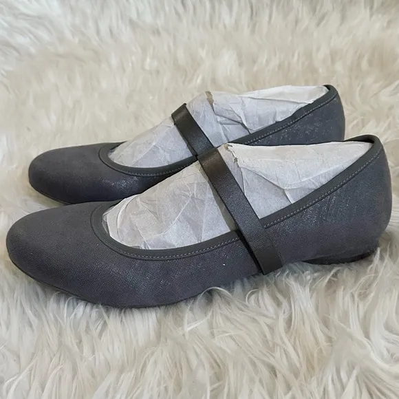 VIONIC NWT 10 Joseline Mary Jane Flats in Pewter Shimmer • Gray Shimmer Shoes