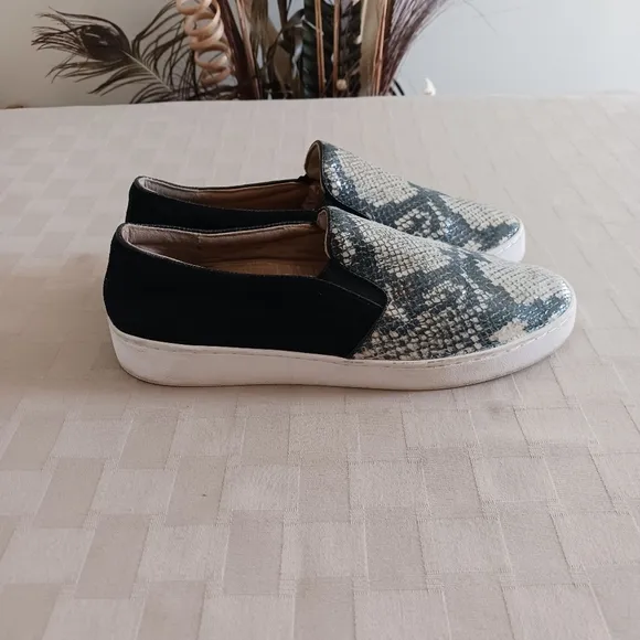 Vionic Snakeskin Splendid Slip On Sneakers