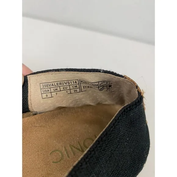 Vionic Valeri Women’s 9 Espadrilles Black Canvas Slip-Ons Flats EUC