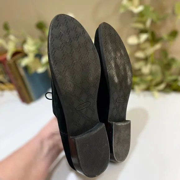 Vionic Weslyn Black Oxford Loafers Suede Leather Women’s Size 11