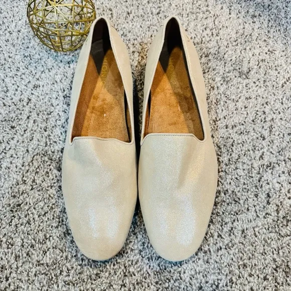 Vionic Willa II Cream Flats Metallic Gold ☀️ New ✨ Women’s Size 12