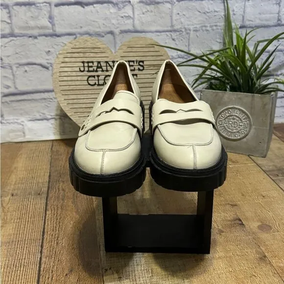Vionic Women's Elodie Leather Lug Sole Loafers Cream Leather